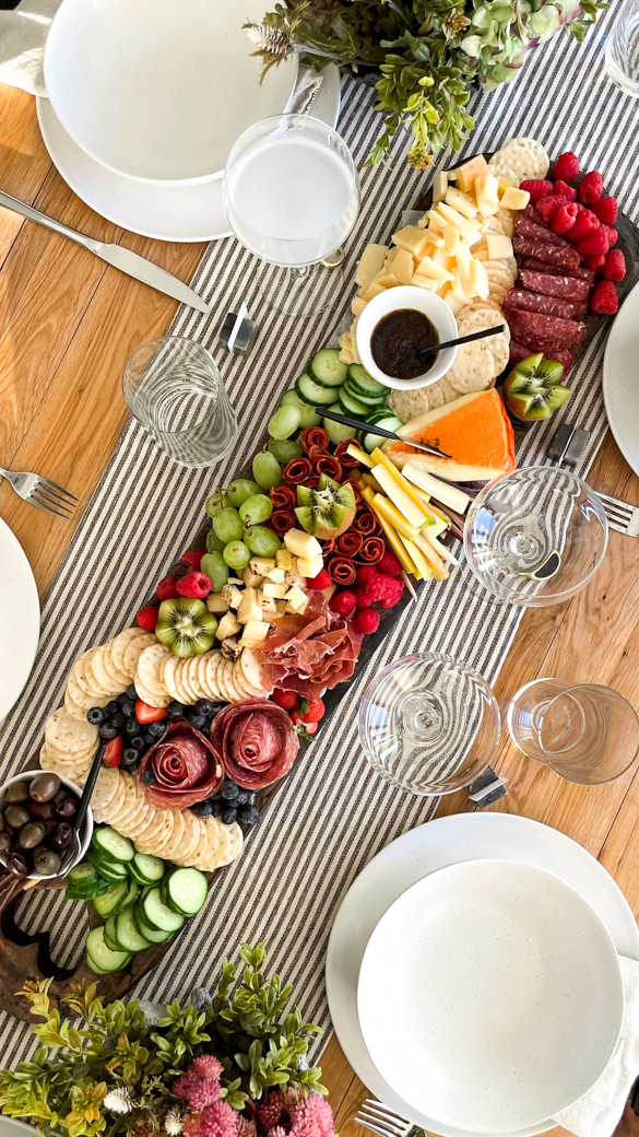 DIY gifts for the holidays charcuterie boards and DIY decorative concrete bowls